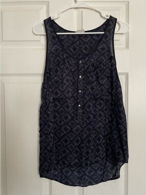 Converse Navy Size Medium Blue Sheer Patterned High Low Tank Top